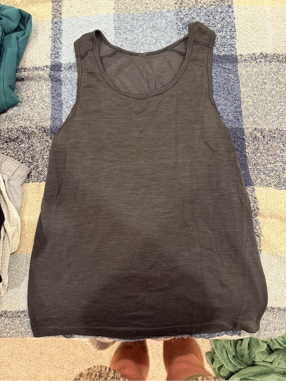 2 small lululemon athletica Men's Black / Gray Performance Tank Tops